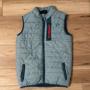 Reebok Light blue puffer Vest boys 11-12 yrs